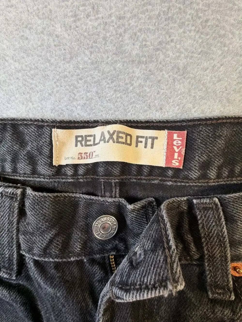 Levi's 550 Relaxed Fit Black Denim Jeans Size 33x30